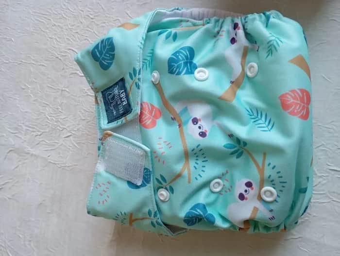 Couche bébé lavable modèle Paresseux